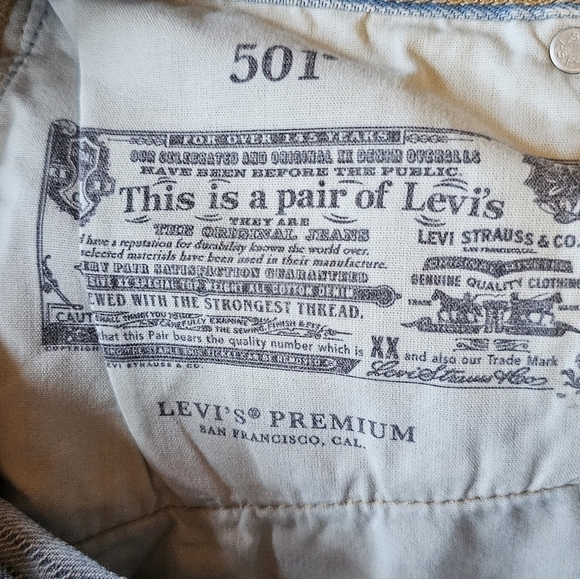 LEVI'S 501 '81 distressed in med-indigo - Picture 8 of 9